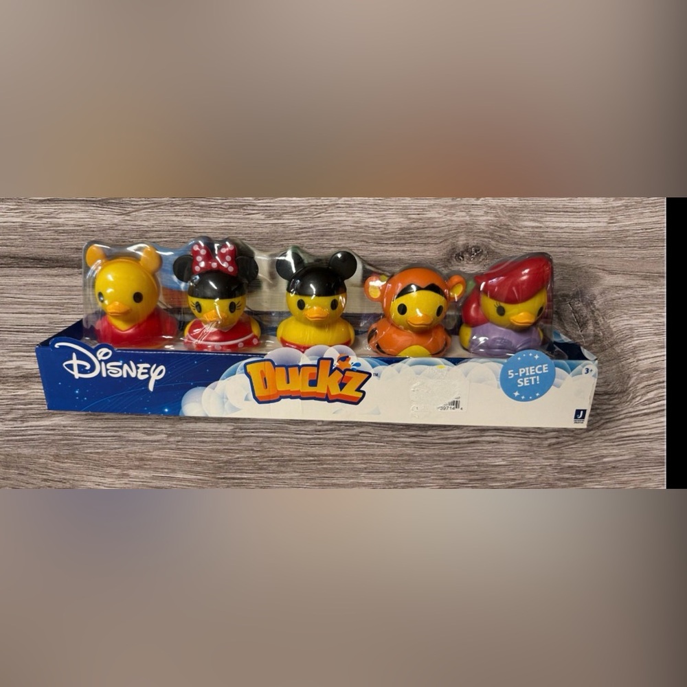 NIB Disney DUCKZ Rubber Ducks 5 Piece Set- Mickey, Minnie, Pooh, Tigger & Ariel